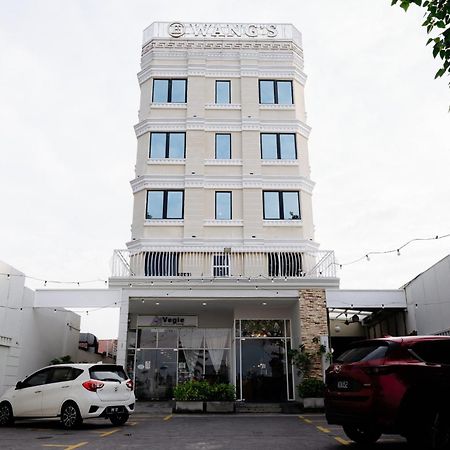 Wangs Hotel Gurney Drive George Town Eksteriør bilde